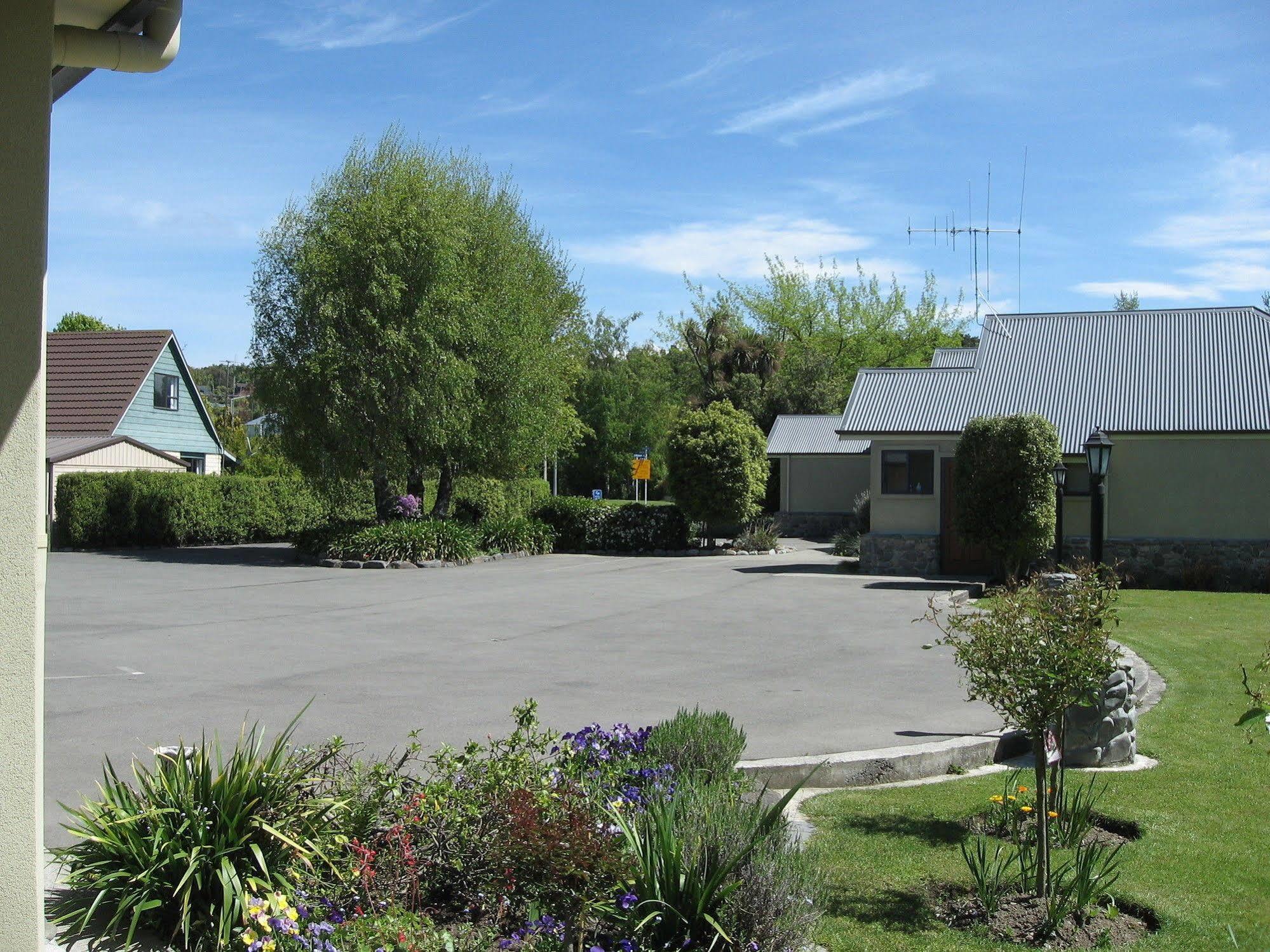 Four Peaks Motel Geraldine Exterior photo