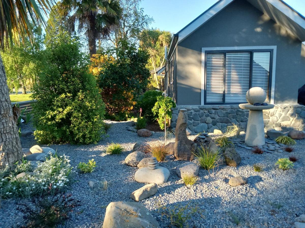 Four Peaks Motel Geraldine Exterior photo